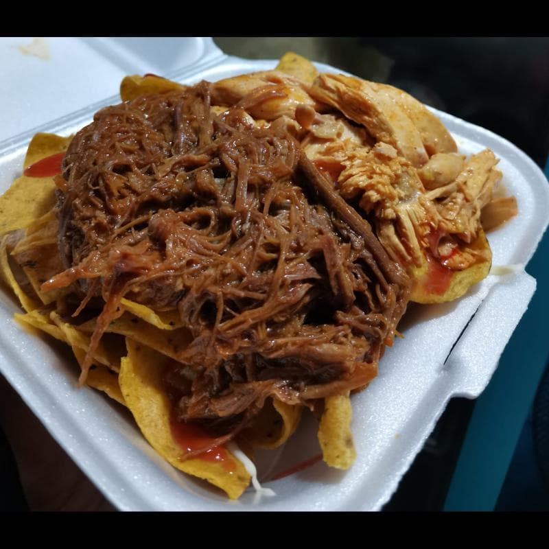 Nacho Mixto (Res y Pollo)